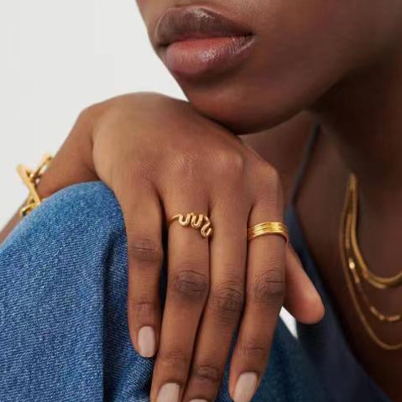 Curved Lines Abstract Art Ring in Titanium Steel